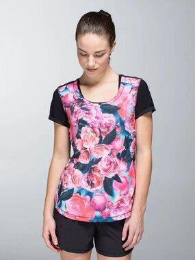 LULULEMON RARE secret garden lightened up short sleeve size 4 women's